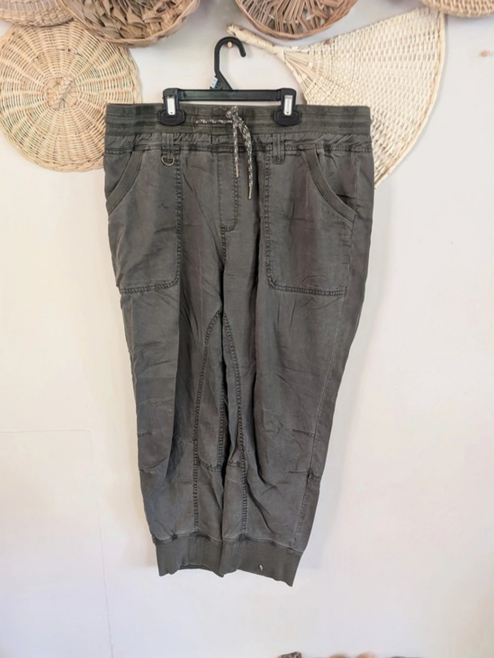 Cloth & Stone Anthropologie Olive Green Utility Crop Capri Joggers